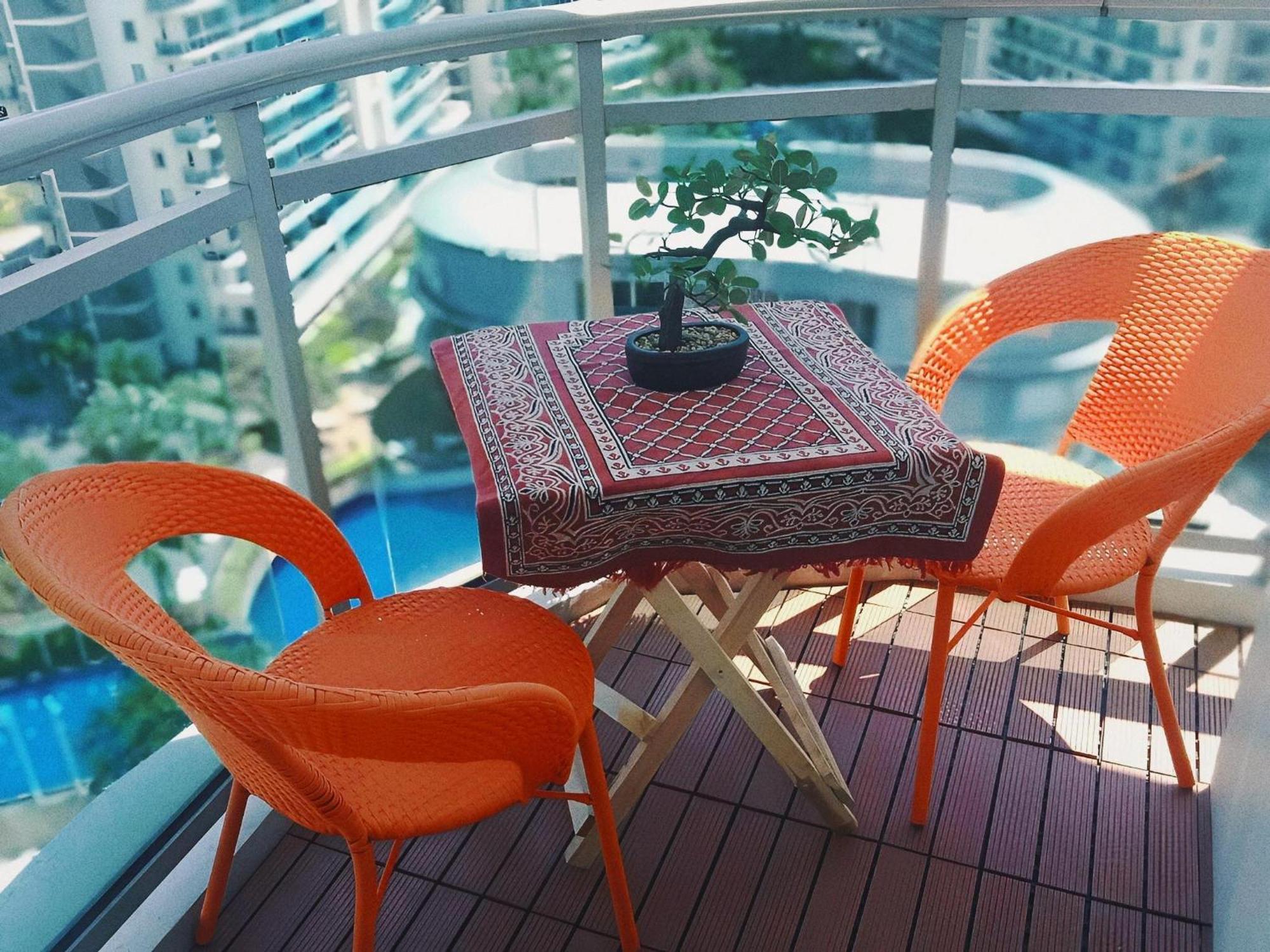 Manila Urban Resort at Azure Exterior foto